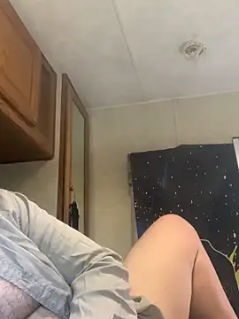 Snapshot of shakeweight chatting on January 2026 10:41:02 PM shakeweight online show from January 2026 10:41:02 PM