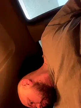 Snapshot of shakeweight chatting on October 2025 07:29:02 AM shakeweight online show from October 2025 07:29:02 AM