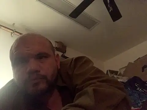 Snapshot of shakeweight chatting on February 2026 09:28:02 AM shakeweight online show from February 2026 09:28:02 AM