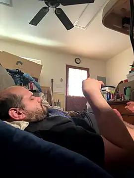 Snapshot of shakeweight chatting on January 2026 08:01:02 PM shakeweight online show from January 2026 08:01:02 PM