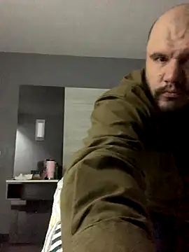 Snapshot of shakeweight chatting on November 2025 02:55:01 PM shakeweight online show from November 2025 02:55:01 PM