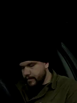 Snapshot of shakeweight chatting on October 2025 08:04:02 AM shakeweight online show from October 2025 08:04:02 AM