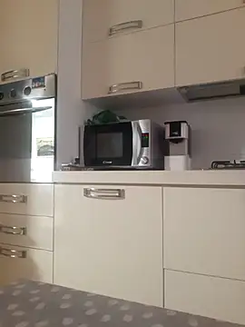 singolo discreto online show from April 2026 05:36:01 AM