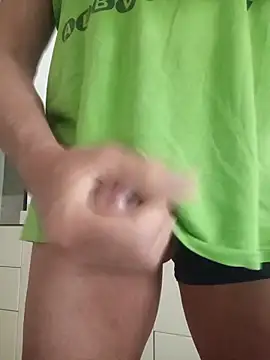 singolo discreto online show from April 2026 06:37:02 AM