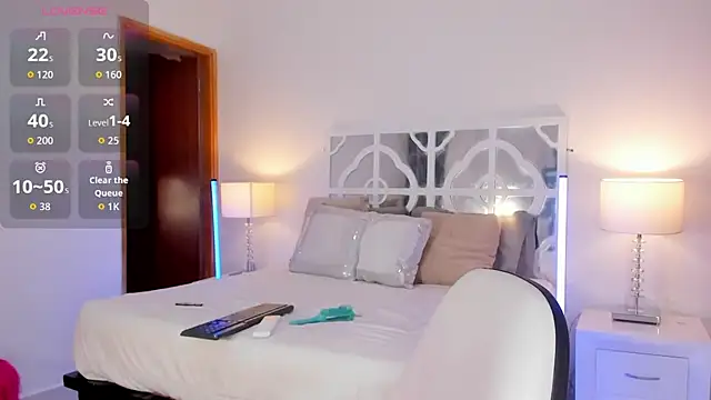 Snapshot of MikaelaStone chatting on December 2025 12:15:01 PM MikaelaStone online show from December 2025 12:15:01 PM