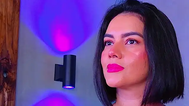 renata black  online show from May 2026 11:04:02 AM