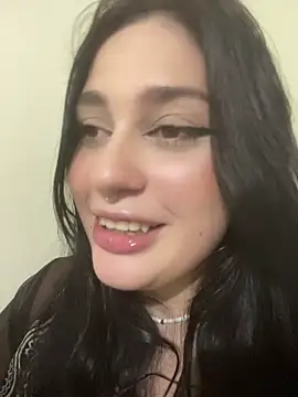pudizinhaa online show from May 2026 10:52:02 PM