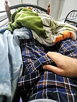 fena-sikerimmm online show from April 2026 10:01:01 PM