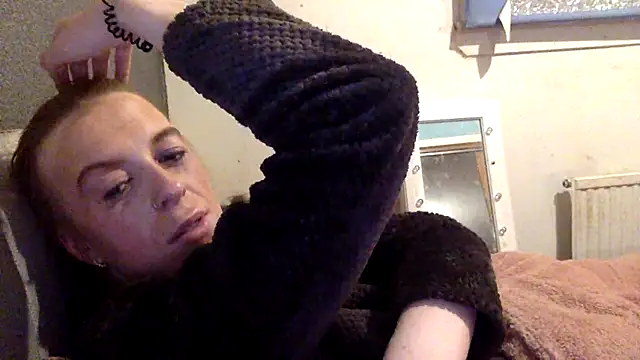 Bellababexox online show from March 2026 06:35:04 PM