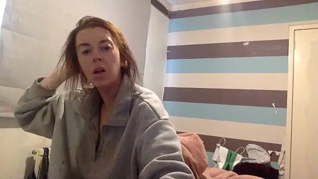 Bellababexox online show from June 2026 03:28:01 PM