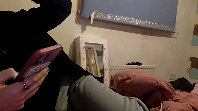 Bellababexox online show from November 2025 07:18:01 PM