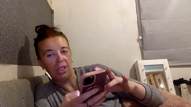 Bellababexox online show from June 2026 12:55:01 AM
