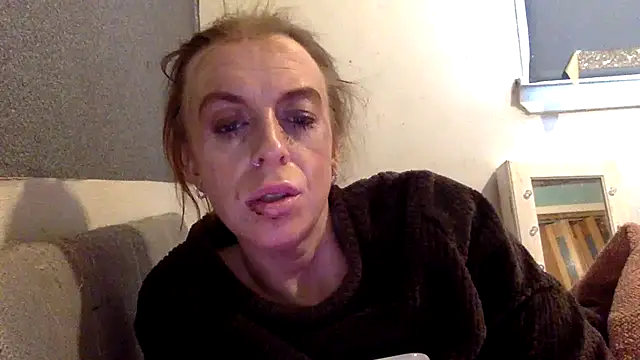 Bellababexox online show from March 2026 02:43:01 PM