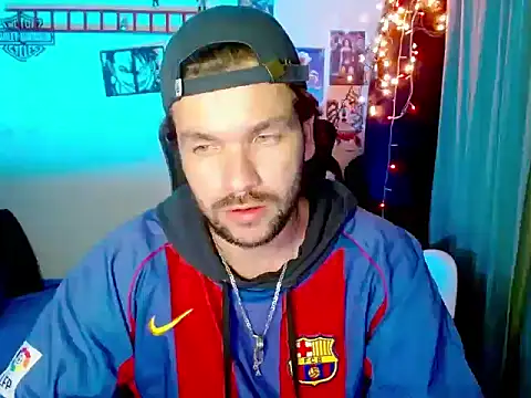 Snapshot of cortelioni_massimo_ chatting on December 2025 01:05:02 AM cortelioni massimo online show from December 2025 01:05:02 AM