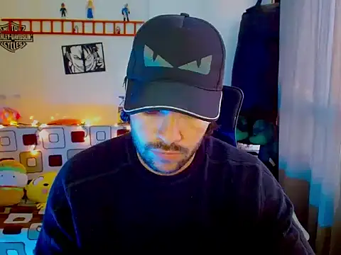 Snapshot of cortelioni_massimo_ chatting on March 2026 02:02:01 PM cortelioni massimo online show from March 2026 02:02:01 PM