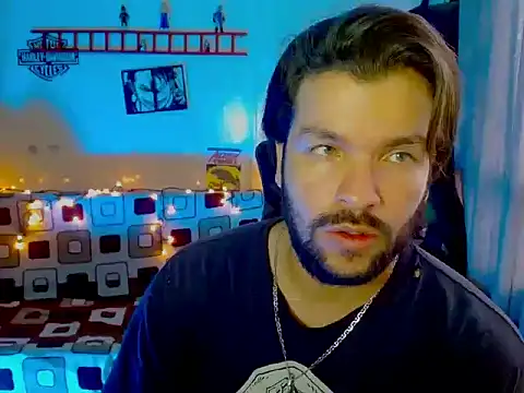 Snapshot of cortelioni_massimo_ chatting on February 2026 09:44:02 PM cortelioni massimo online show from February 2026 09:44:02 PM