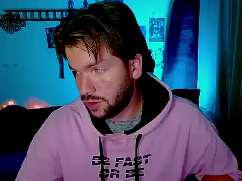 cortelioni massimo  online show from October 2025 12:53:01 AM