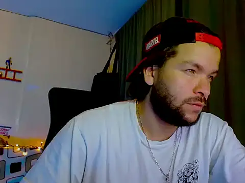 Snapshot of cortelioni_massimo_ chatting on February 2026 01:06:02 AM cortelioni massimo online show from February 2026 01:06:02 AM