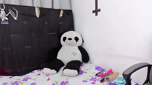 AndreaSweet2 online show from October 2025 05:01:02 PM