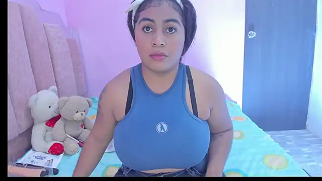 AndreaSweet2 online show from September 2025 07:31:01 PM