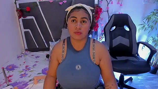 AndreaSweet2 online show from December 2025 08:17:02 PM