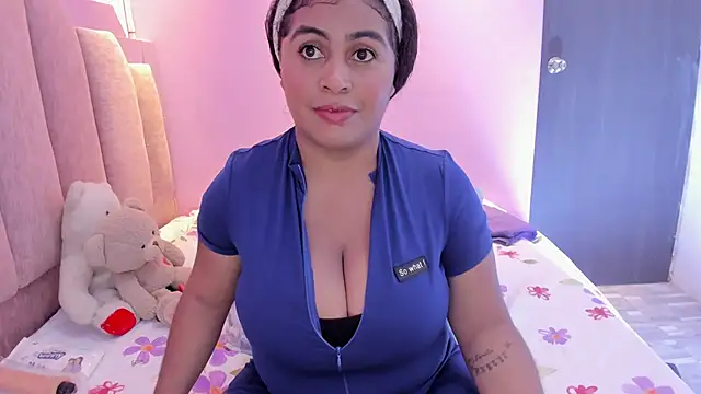 AndreaSweet2 online show from September 2025 09:32:02 PM