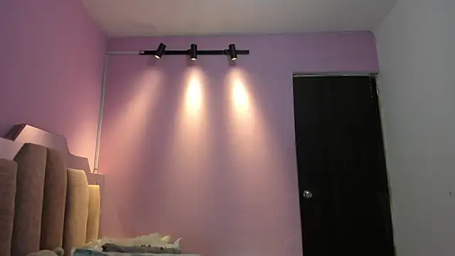 AndreaSweet2 online show from November 2025 07:41:02 PM