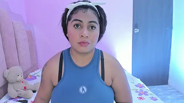 AndreaSweet2 online show from September 2025 07:24:01 PM