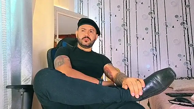 AlphaDrip online show from November 2025 12:20:02 PM