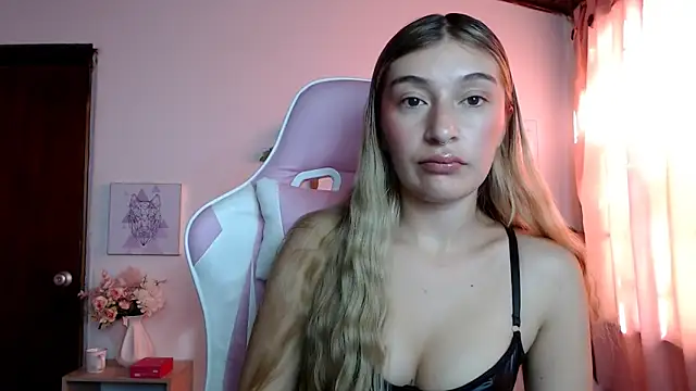 SophiaaLee online show from March 2026 09:22:02 PM