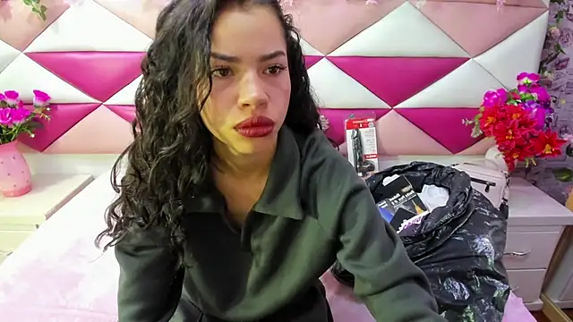 Nanis James online show from February 2026 02:45:02 AM