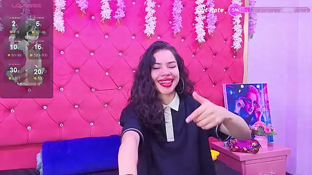 Nanis James online show from November 2025 02:34:02 AM