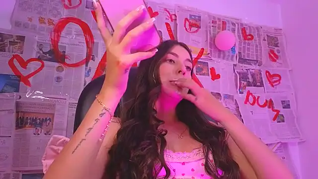 Mavii  online show from February 2026 07:03:02 PM