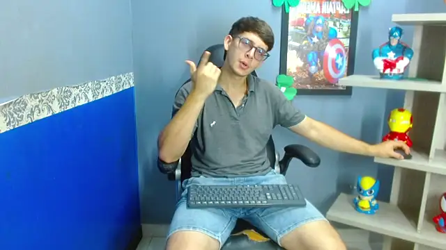 Stuart White online show from September 2025 07:18:01 PM