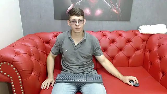 Stuart White online show from September 2025 07:43:02 PM