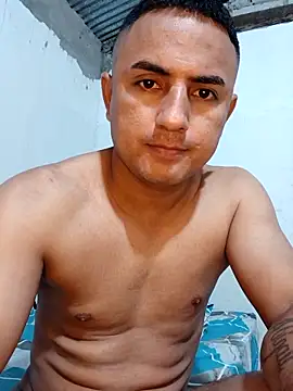 Geral Yeraldyn09 online show from December 2025 10:53:02 AM