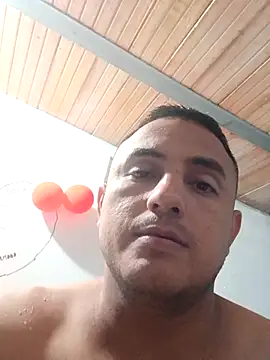 Geral Yeraldyn09 online show from September 2025 01:43:02 AM
