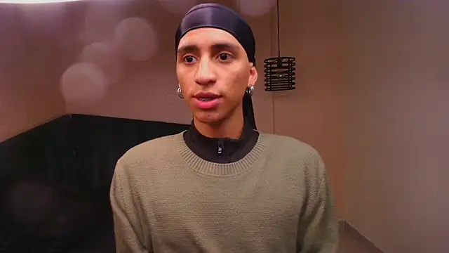 Snapshot of Dom_venena chatting on September 2025 07:25:01 PM Dom venena online show from September 2025 07:25:01 PM