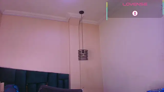 Snapshot of Dom_venena chatting on September 2025 08:36:02 PM Dom venena online show from September 2025 08:36:02 PM