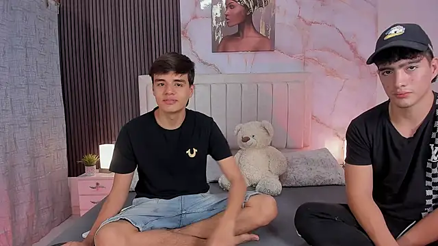 Snapshot of sweet_petter chatting on November 2025 01:11:01 PM sweet petter online show from November 2025 01:11:01 PM