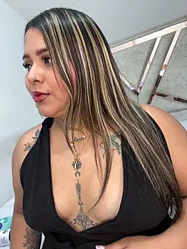 ashley-swift- online show from April 2026 08:15:02 AM