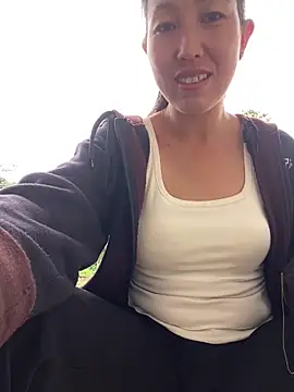 Huong-Ly online show from October 2025 07:38:02 AM