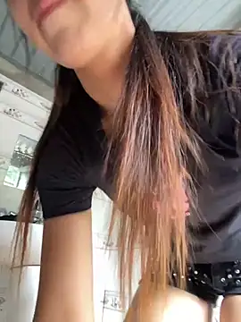 Huong-Ly online show from September 2025 08:08:02 AM