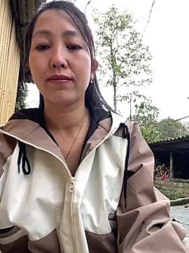 Huong-Ly online show from February 2026 02:34:02 AM