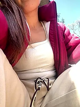 Huong-Ly online show from January 2026 05:55:01 AM