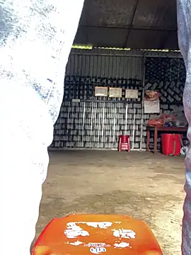 Huong-Ly online show from November 2025 04:05:01 AM