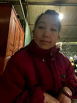 Huong-Ly online show from January 2026 01:43:02 AM