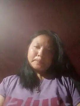 Snapshot of MuiNay chatting on September 2025 09:41:02 PM MuiNay online show from September 2025 09:41:02 PM