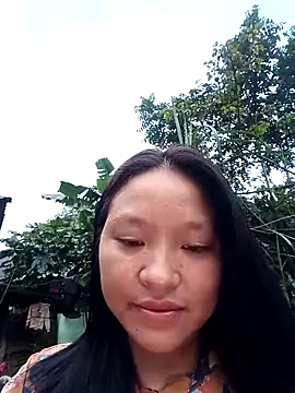 Snapshot of MuiNay chatting on October 2025 10:57:01 PM MuiNay online show from October 2025 10:57:01 PM