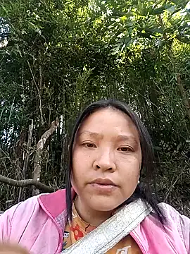 MuiNay online show from November 2025 04:02:01 AM